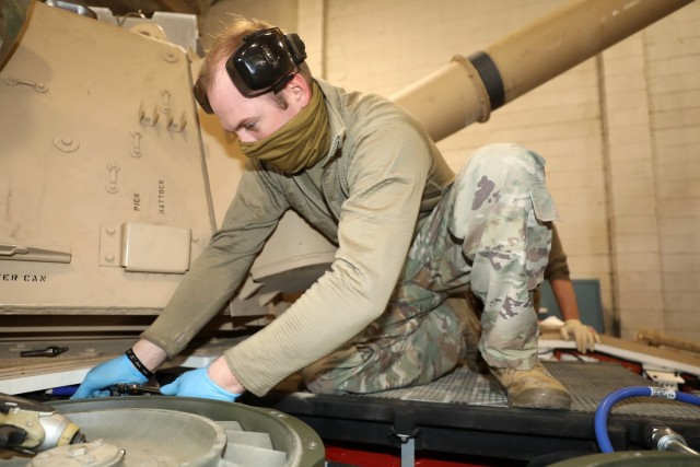 North Carolina National Guard fields new Paladin artillery