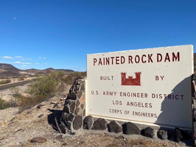 LA District Leaders Tour Painted Rock Dam Project Article The   Size0 Full 