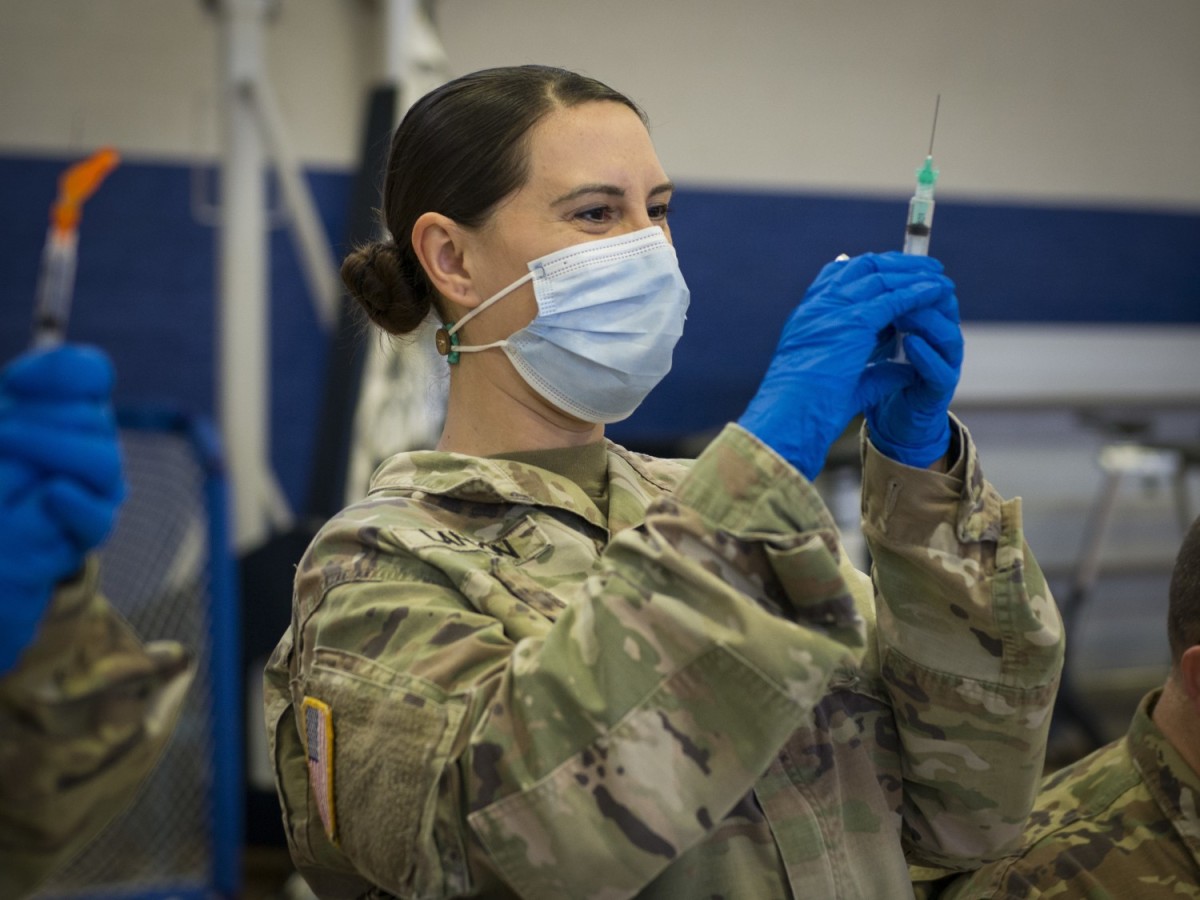 Connecticut Guard, naval sub base team up for vaccinations | Article ...