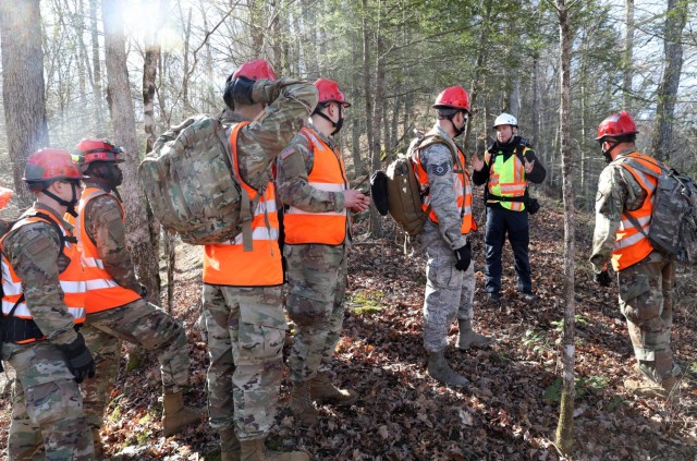 Kentucky National Guard trains with search and rescue teams
