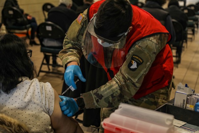 Ohio National Guard helps vaccinate Ohioans at mass clinic