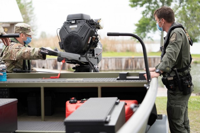 Louisiana Guard trains with partners on disaster response