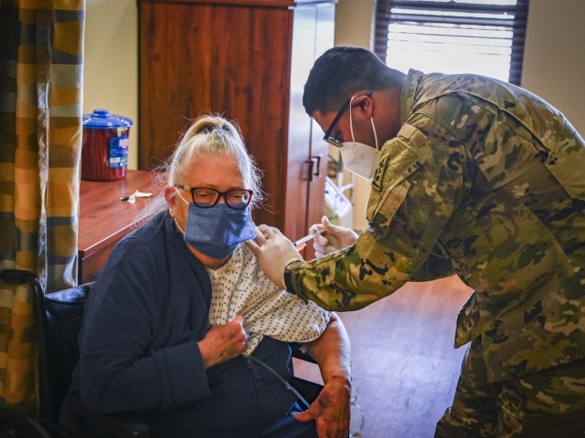 Connecticut Guard members vaccinate nursing home residents