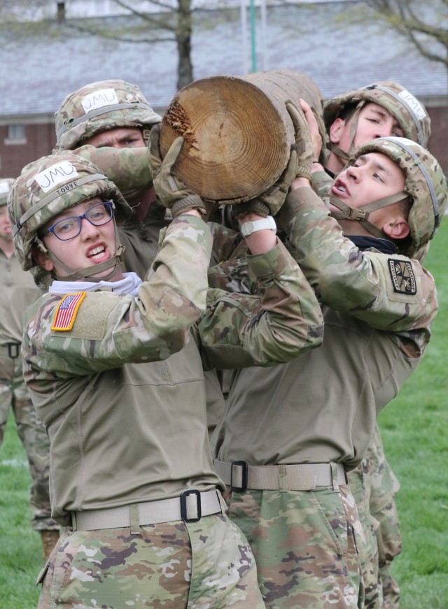Cadets compete in the gauntlet portion of the Sandhurst 2021 Military Skills Competition. The Sandhurst competition, which included teams from West Point, other services and ROTC programs, took place April 16-17 at West Point. (Photo by Michael...