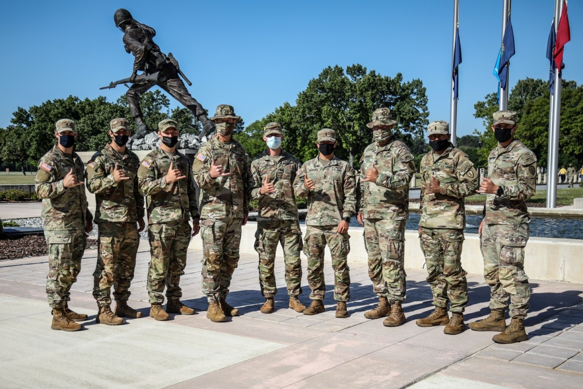 25th ID Light Fighters weather the storm at Best Ranger Competition