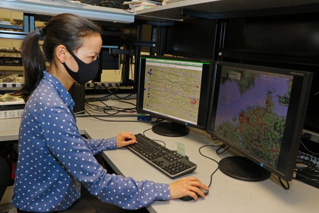 Army C5ISR Center computer scientist Anni Woolley demonstrates positioning, navigation and timing modeling and simulation software at Aberdeen Proving Ground, Maryland, in April 2021. 
