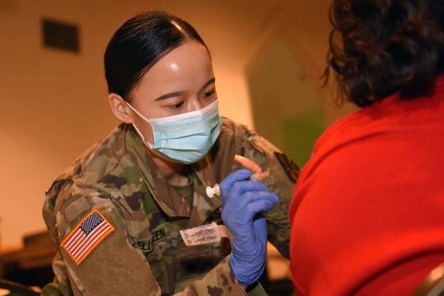 Michigan Soldier solidifies citizenship through service