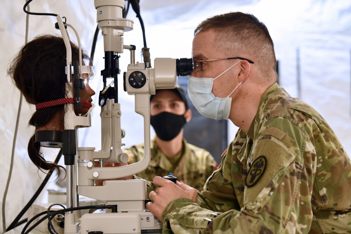 U S Army Medical Test And Evaluation Activity Tests Ophthalmic Slit 