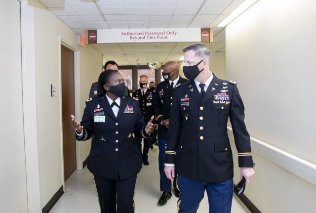 Major General Telita Crosland, Deputy Army Surgeon General, the Deputy Commanding General of Operations for the U.S. Army Medical Command and the Chief of the Army Medical Corps, recently tours Vanderbilt University Medical Center with Col....