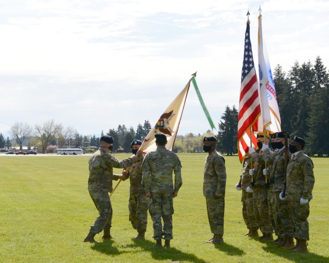902nd Contracting Battalion welcomes new commander 