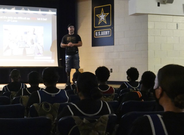 Fort Leonard Wood gets inspirational visitor