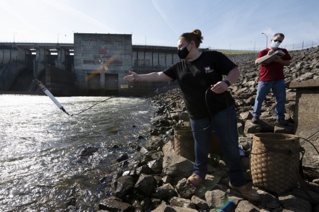 Sarah Pedrick, biologist in the U.S. Army Corps of Engineers Nashville District’s Water Management Section, and Mark Campbell, hydrologist, put a water quality instrument into the tailwater of the Stones River below J. Percy Priest Dam in...