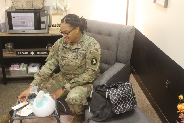 U.S. Army Pfc. Letitia Dawson, chaplain assistant, Headquarters and Headquarters Battery, 2nd Battalion, 32nd Field Artillery Regiment “Proud Americans,” 1st Brigade Combat Team, 101st Airborne Division (Air Assault) labels her breast milk storage bags as she prepares to pump in the Proud American Lactation Support Room May 4, in the 2-32 FAR headquarters on Fort Campbell, Kentucky. The lactation support room is open to all female Soldiers in the unit as a safe, comfortable and resourceful place to utilize when necessary during the duty day. (U.S. Army photo by Maj. Vonnie Wright, 1st Brigade Combat Team Public Affairs)