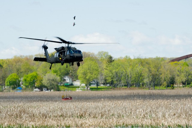 NYNG, Forest Rangers train for helicopter firefighting