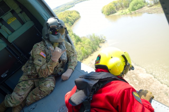 NYNG, Forest Rangers train for helicopter firefighting