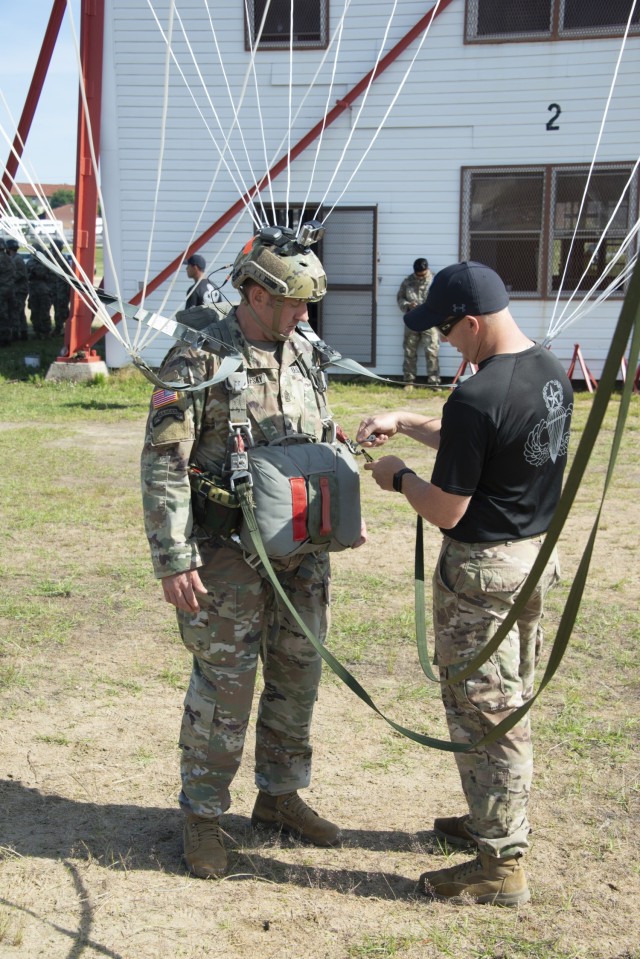 Army Airborne School replaces J-1 training parachute after testing new J-3 chute system
