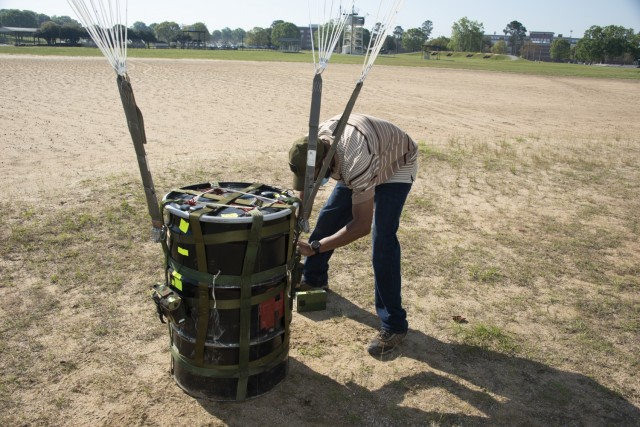 Army Airborne School replaces J-1 training parachute after testing new J-3 chute system