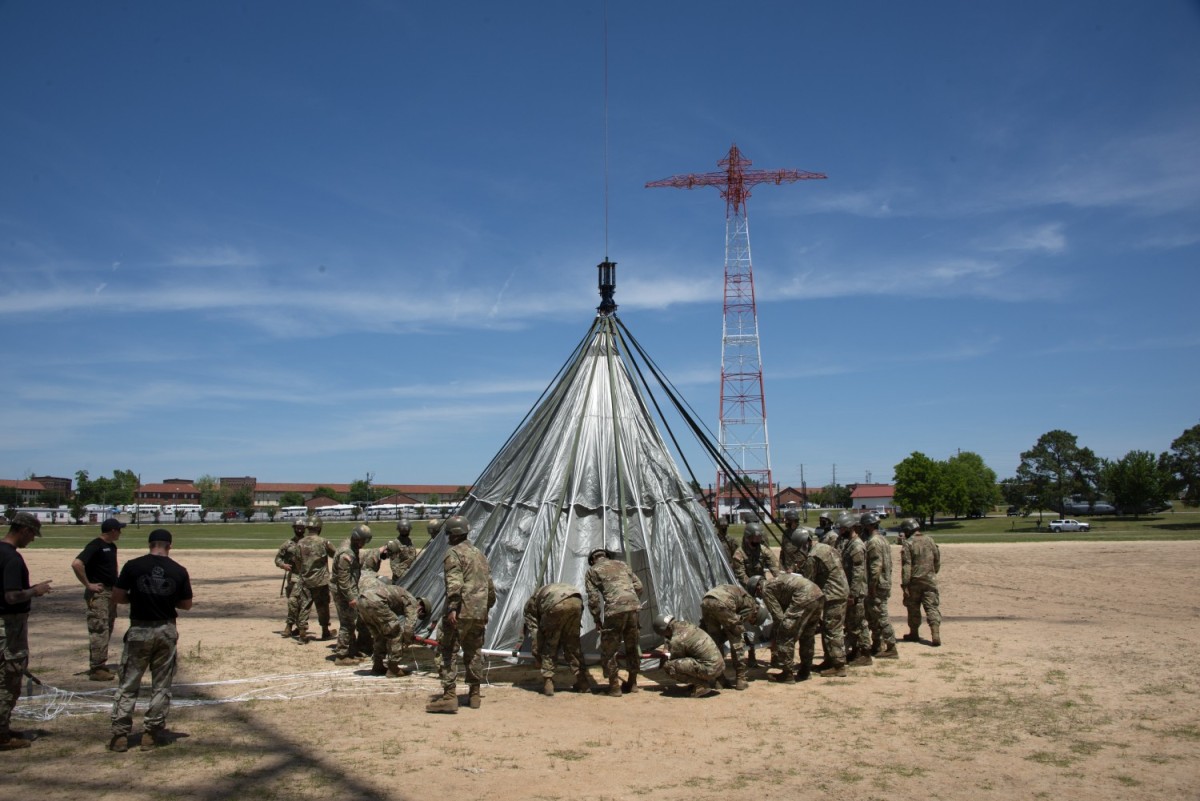 Army Airborne School replaces J1 training parachute after testing new