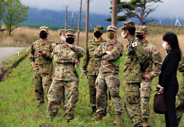 Col. Thomas J. Verell, Jr., Japan Engineer District commander, shares insights while observing a training mission for the Japan Ground Self Defense Force’s Central Readiness Regiment. He, along with Maj. Bobby Johnson, JED deputy commander, and...