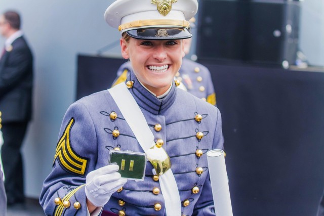The U.S. Military Academy at West Point held its graduation and commissioning ceremony for the Class of 2021 Saturday at Michie Stadium. This year, 996 cadets graduated, including the Class of 2021 cadet and new second lieutenant who showed off...