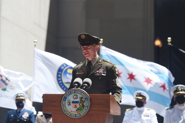Sgt. Maj. of the Army, Michael A. Grinston, delivers remarks, as the keynote speaker during the City of Chicago’s Memorial Day commemoration, May 29, 2021.
(U.S. Army Reserve photo by Capt. Michael J Ariola)