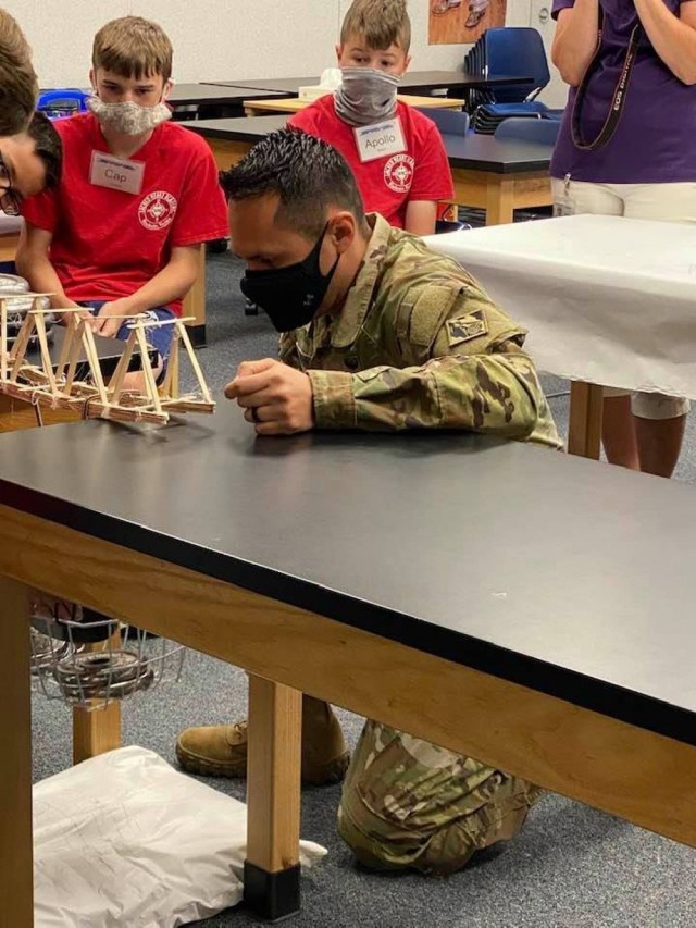 USACE Middle East District shares Engineering with STARBASE classes