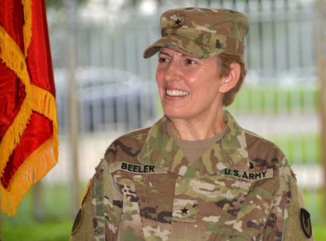 410th Contracting Support Brigade welcomes new commander