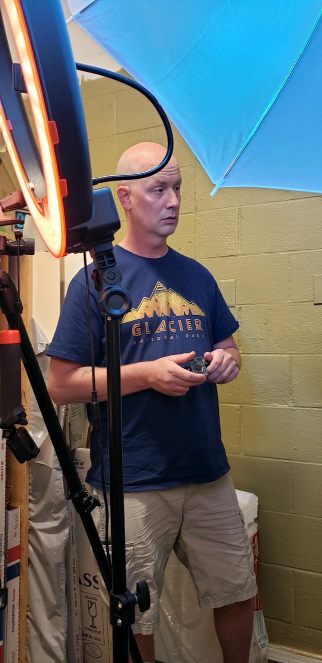 Sgt. Maj. Robert Wilson works behind the scenes of his virtual photography class near the Soldier Recovery Unit in Fort Bliss, Texas. (Photo via Amy Summers)