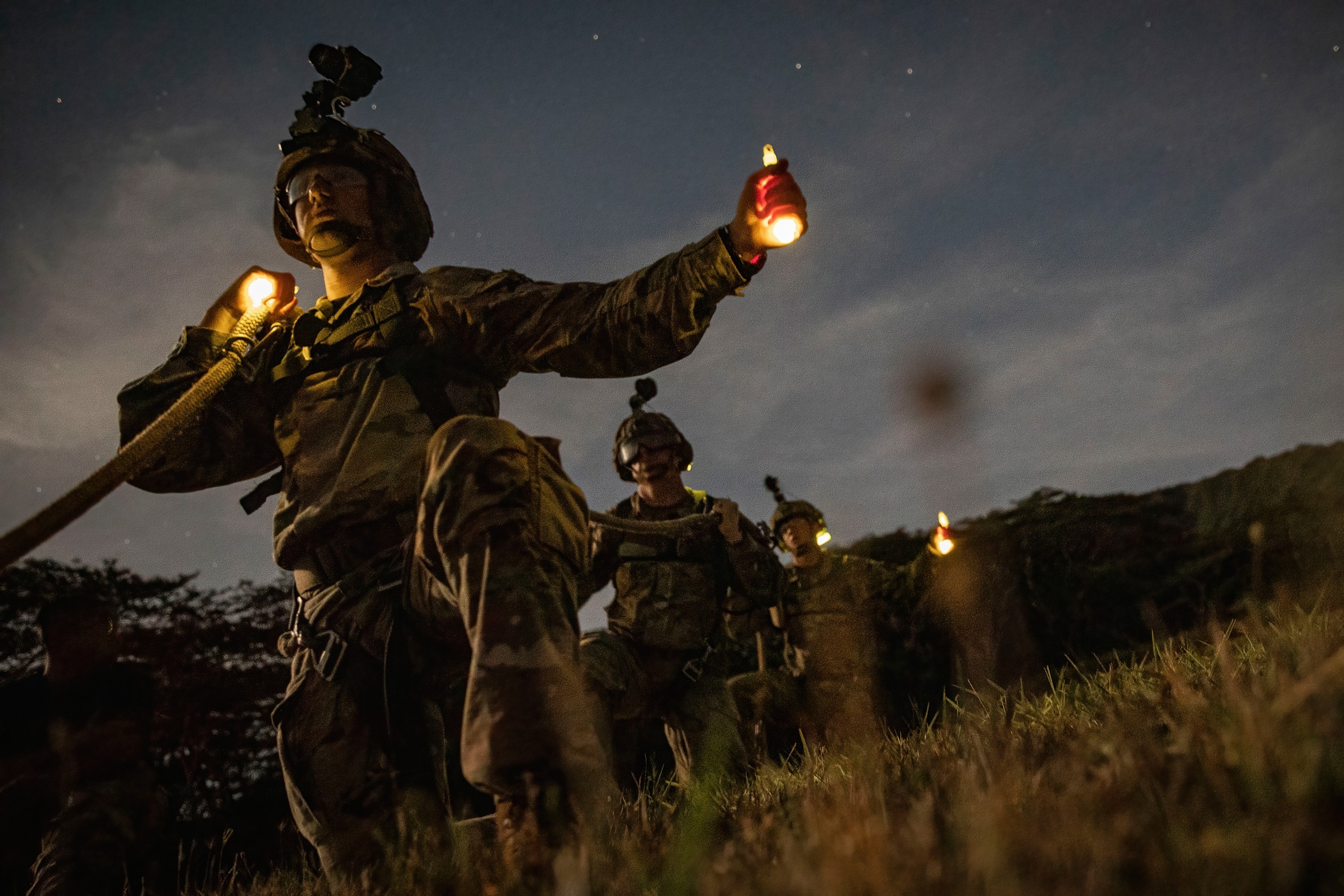 25th Infantry Division Lightning Academy Air Assault instructors conducted a Rooftop insertion during a Fast Rope Insertion/Extraction System and Special Patrol Insertion/Extraction System (FRIES/SPIES) Master course on May 26, 2021, at Schofield Barracks, Hawaii. Throughout this course, these students were taught how to rig, inspect and deploy Soldiers fast-roping 20ft above a rooftop, or suspended 100ft below the helicopter while 200ft above the ground. With these skills, the FRIES/SPIES Masters can deploy soldiers anywhere in the combat zone no matter how treacherous the terrain may be.
