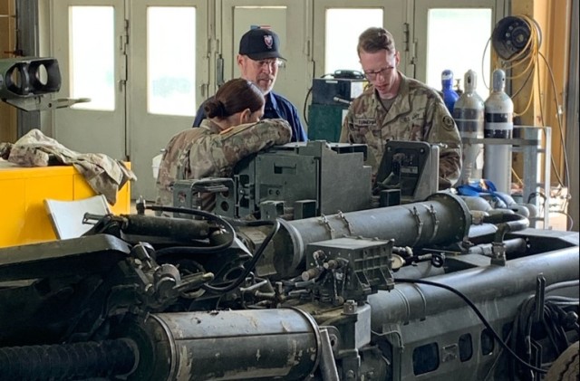 405th AFSB SCB LAR puts the shoot in shoot, move and communicate