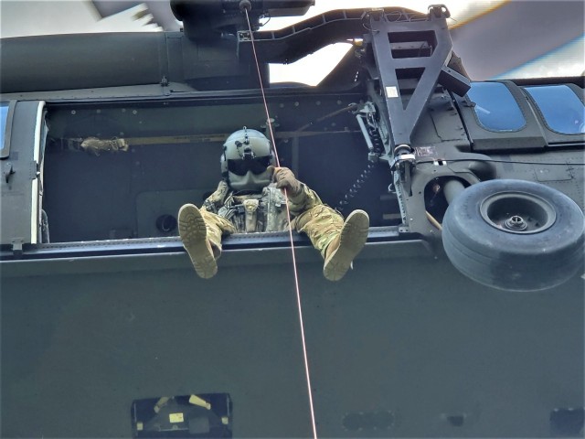 Tennessee National Guard aircrew rescues bear attack victim