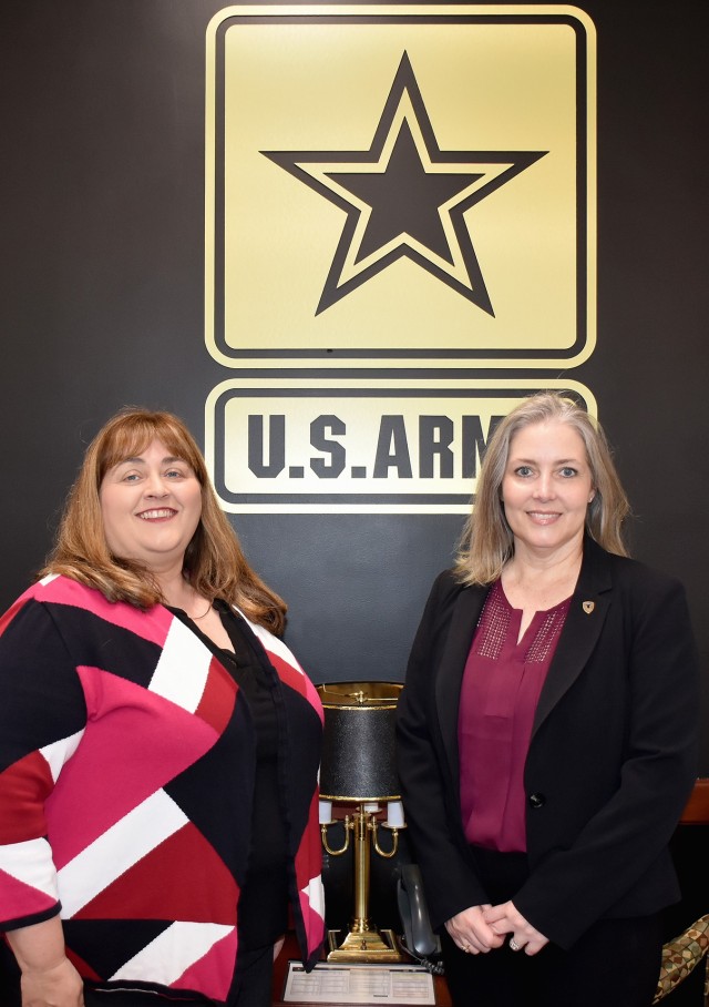 AMC Financial Management Chief Provides Continuity to Warfighter Support during JMC Visit