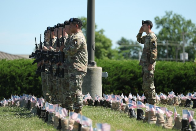 During this event, 101st Airborne Division (Air Assault) soldiers take part in the memorial ceremony, honoring the veterans and fallen Soldiers of the 101st. (Photos by: U.S. Army, Spc. Jordy Harris)