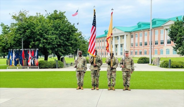 904th Contracting Battalion cases colors for deployment