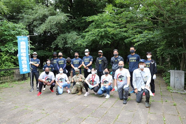 Camp Zama BOSS Soldiers, JGSDF members build camaraderie through park clean-up