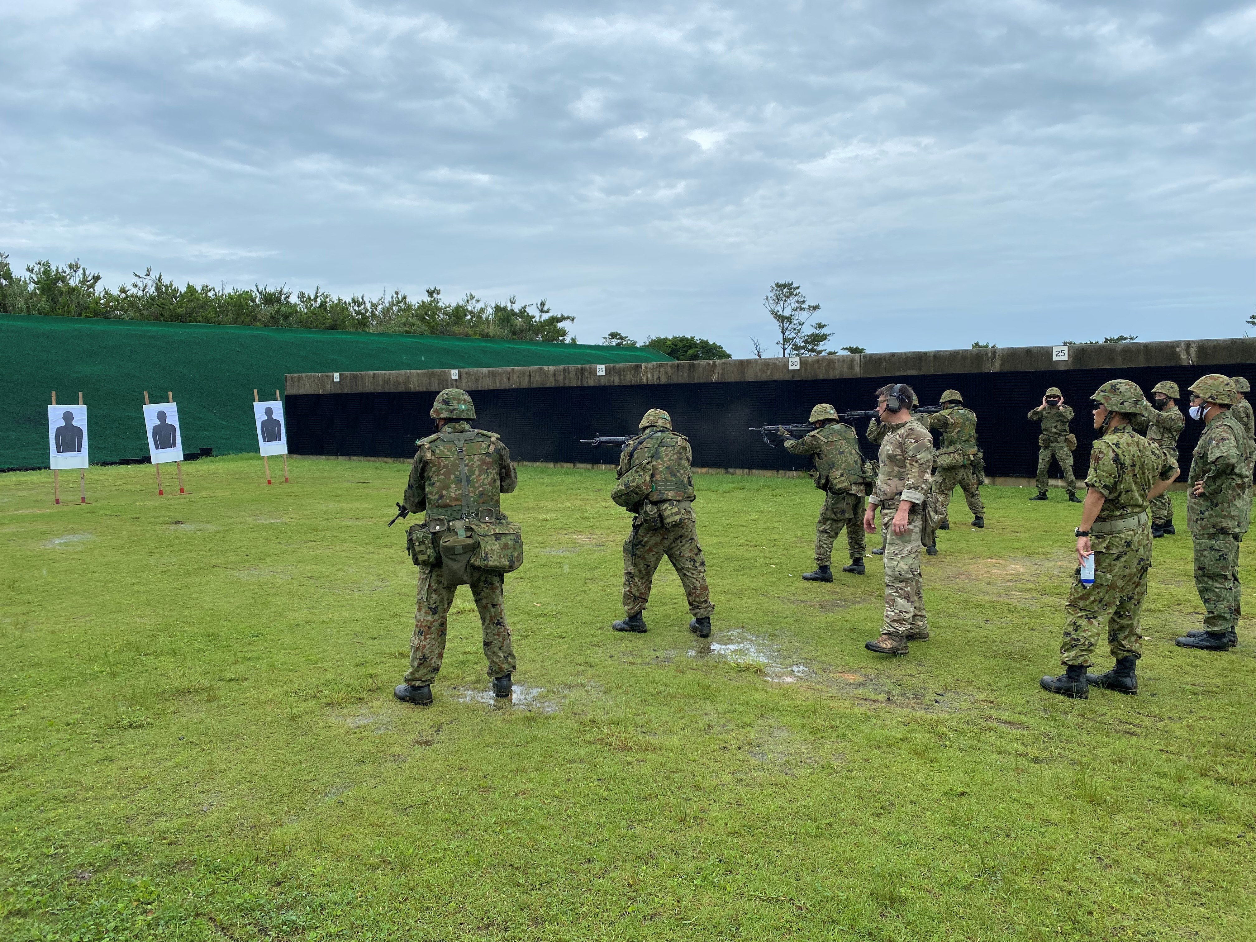 1st Sfg A Train Marksmanship With Japanese Ground Self Defense Force In Okinawa Article The United States Army