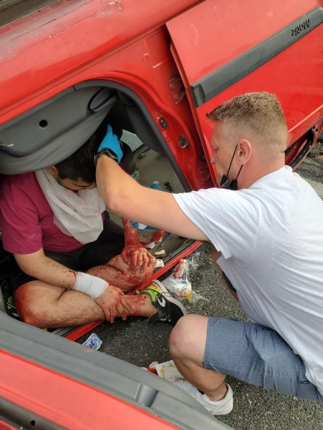 American military members first to help at autostrada crash
