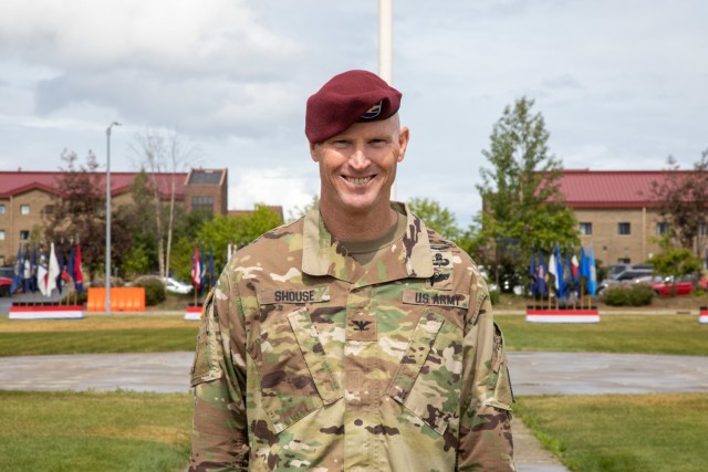 Col. Michael “Jody” Shouse, incoming commander of the 4th Infantry Brigade Combat Team (Airborne), 25th Infantry Division, US Army Alaska, poses for a photograph after a successful change-of-command ceremony July 08, 2021, at Joint Base Elmendorf-Richardson Alaska. Shouse assumed command of the 4th IBCT (A), 25th ID, from Col. Chris Landers during the change-of-command ceremony. (U.S. Army photo by Staff Sgt. Alexander Skripnichuk)