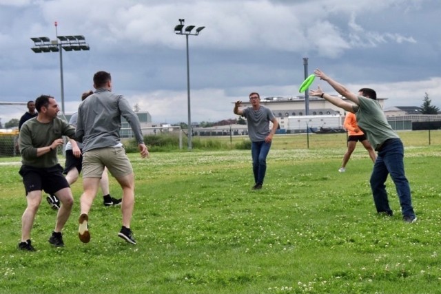 The organization day's frisbee toss showcased that many of the family members' skills.