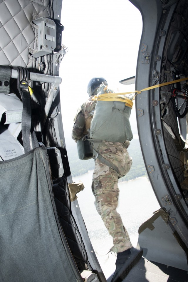 82nd Airborne, 3rd SF troops test new parachutist life preserver at Ft. Bragg