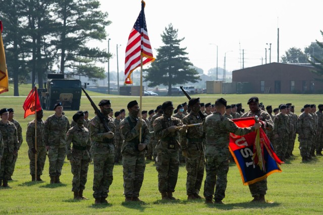 Lifeliners Uncase Colors bringing all 101st Units Home to Fort Campbell