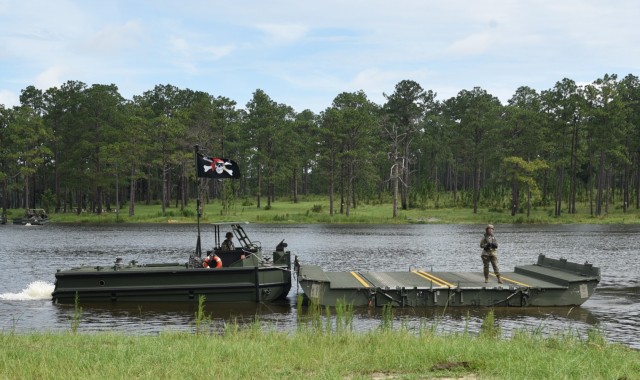 Army Reserve Makes a splash with National Guard