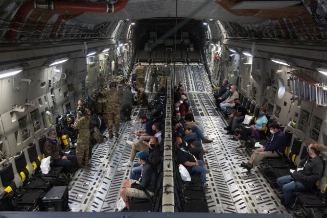 Strengthening pillars: Civilian employers observe military life of Reserve Citizen Airmen