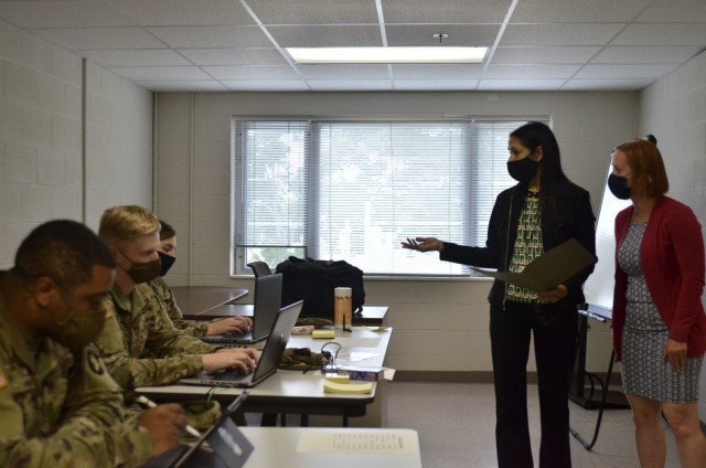 The Fort Campbell Public Affairs Office manages the installation’s social media response to two active attacker scenarios from the Joint Information Center Aug. 17 as part of a two-day full-scale exercise. Pictured are Spc. Jordy Harris, Headquarters and Headquarters Company, 101st Airborne Division (Air Assault), left; Spc. Zachery Blevins, 40th Public Affairs Detachment; Pvt. Abegail Finck, 40th PAD; Yvette Smith, public affairs specialist, Fort Campbell PAO; and Suzy Yates, community relations officer, Fort Campbell PAO.