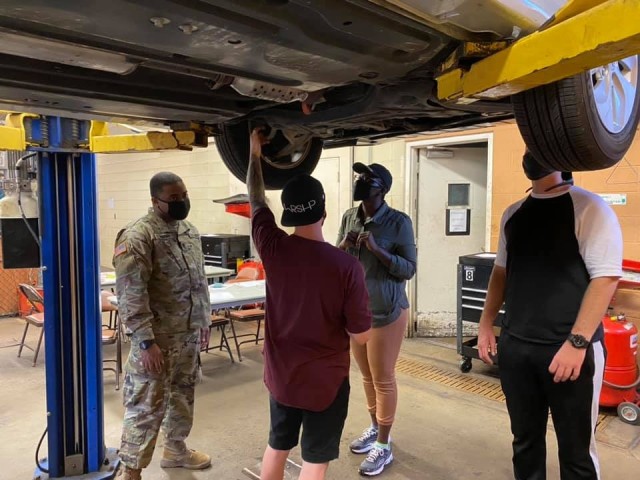 August was a busy month for Soldiers in the Better Opportunity for Single Soldiers program. They learned basic car mechanics through the Auto Skills Shop, and how to shop for healthy foods and prepare a great meal.