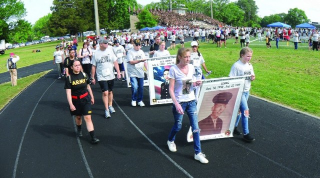 Gold Star family member dedicates life to depicting faces of the fallen