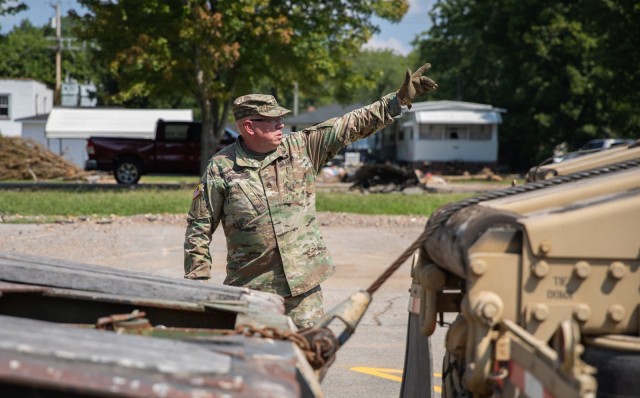 Tennessee Guard continues Humphreys County flood relief
