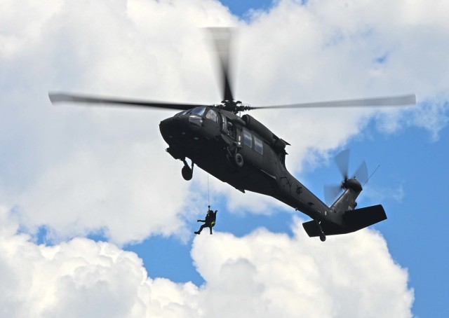 South Carolina Guard helps rescue injured hiker, two others