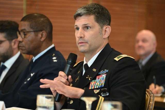 U.S. Army Col. Vance J. Klosinski, commander of U.S. Army Garrison Rheinland-Pfalz, addresses the group at the annual Mayor’s Forum Sept. 28.