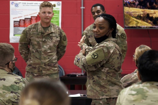 ‘Spears Ready’ Soldiers train SHARP ambassadors | Article | The United ...